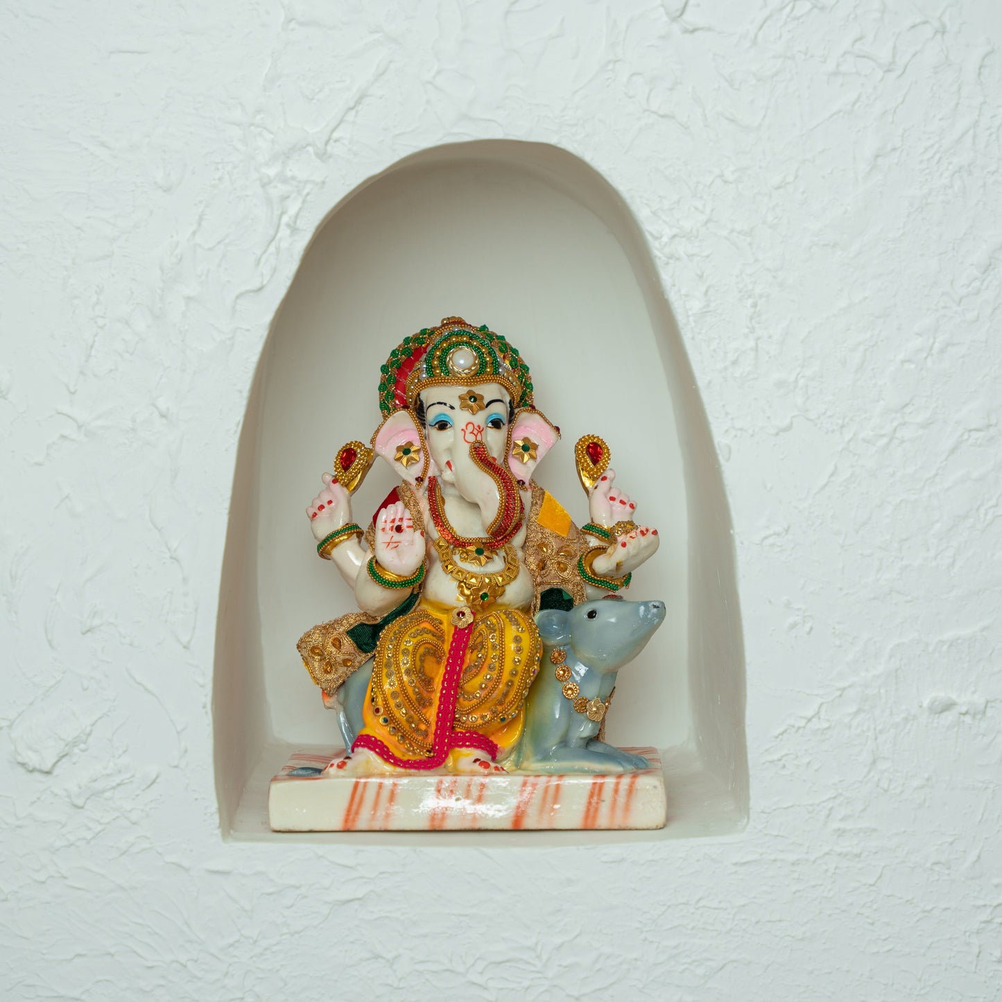 Marble Ganesha with Mooshak