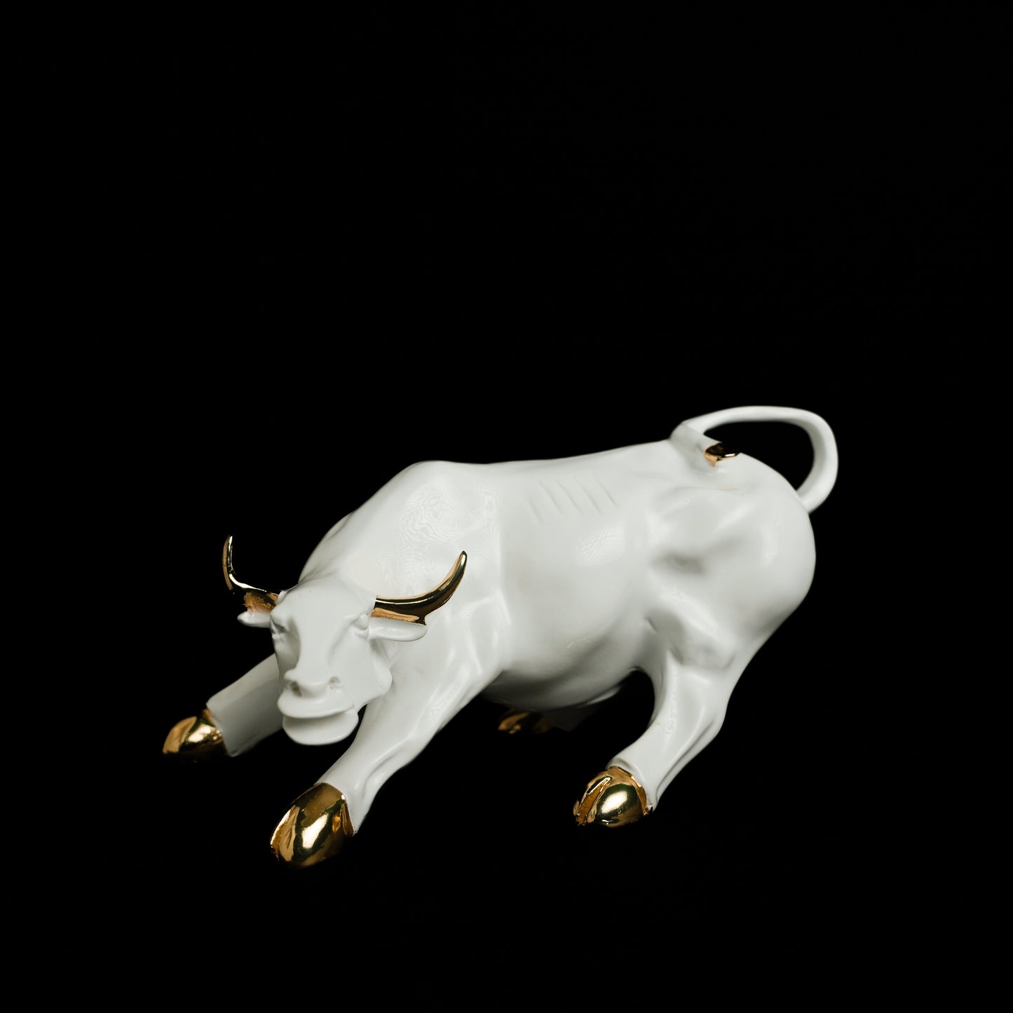 Fengshui Charging Bull- The opportunist(Attracts Wealth and Big opportunities)